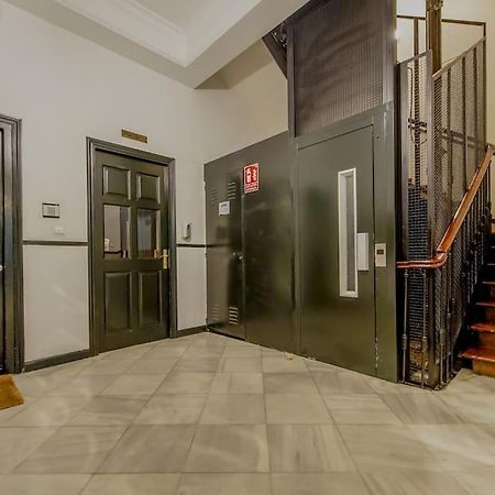 Modern Apt Para 6Px En La Plaza De Tirso De Molina Madri Exterior foto