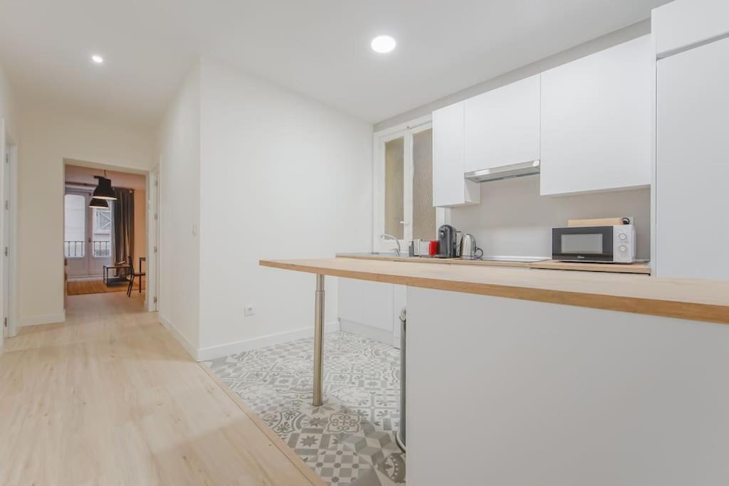Modern Apt Para 6Px En La Plaza De Tirso De Molina Madri Exterior foto