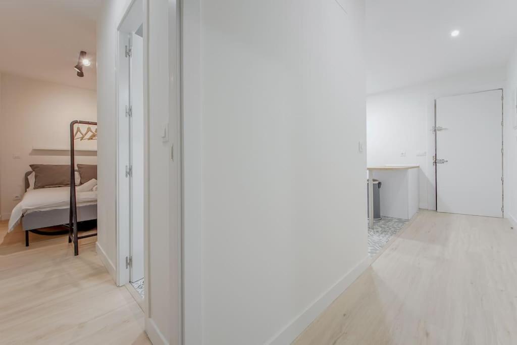 Modern Apt Para 6Px En La Plaza De Tirso De Molina Madri Exterior foto